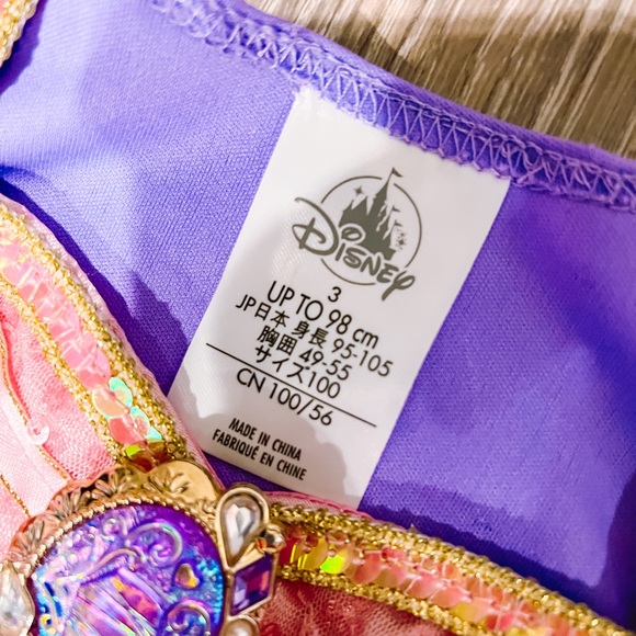 NWOT Disney Rapunzel Costume size 3 - Picture 3 of 4